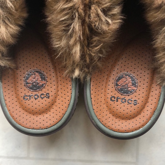 Crocs Clogs - Picture 4 of 4